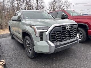 2025 Toyota Tundra 4WD 4WD SR5 CrewMax 5.5' Bed (SE)