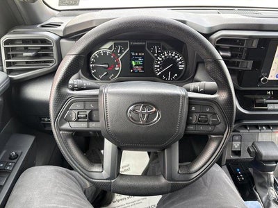 2025 Toyota Tundra 4WD 4WD SR5 CrewMax 5.5' Bed (SE)