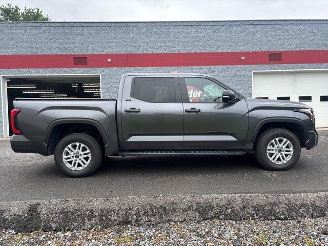 2023 Toyota Tundra 4WD 4WD SR5 CrewMax 5.5' Bed (SE)