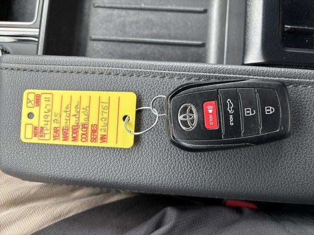 2025 Toyota Tundra 4WD 4WD SR5 CrewMax 5.5' Bed (SE)