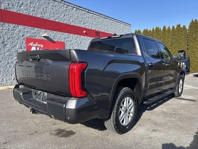 2022 Toyota Tundra 4WD 4WD SR5 CrewMax 5.5' Bed (SE)