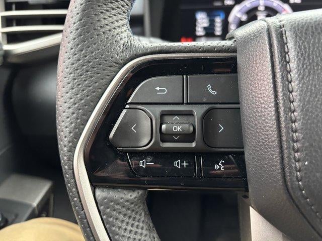 2026 Toyota Tundra 4WD 4WD Platinum CrewMax 5.5' Bed (Natl)