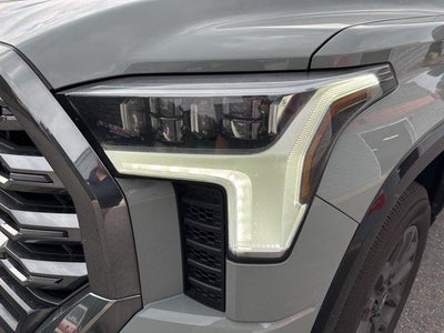 2026 Toyota Tundra 4WD 4WD Platinum CrewMax 5.5' Bed (Natl)