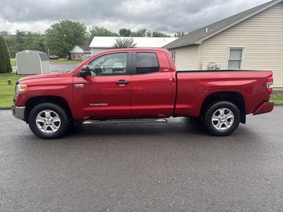2016 Toyota Tundra 4WD Truck 4WD Double Cab Standard Bed 5.7L V8 SR5 (Natl)