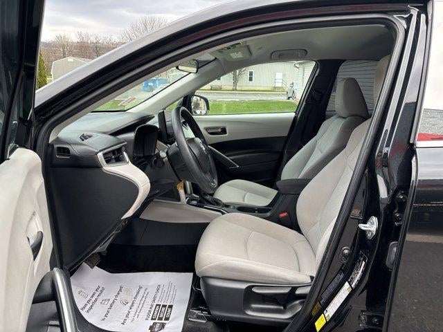 2023 Toyota Corolla Cross L 4WD (Natl)