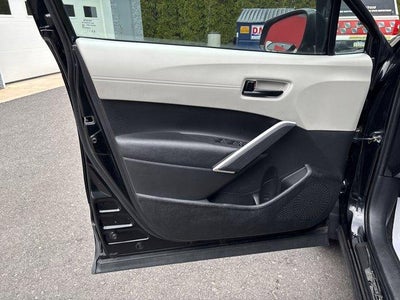 2023 Toyota Corolla Cross L 4WD (Natl)