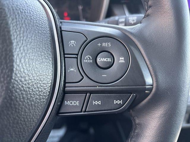 2025 Toyota Corolla Cross XLE 4WD (Natl)