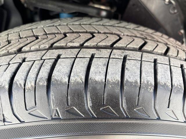 2023 Toyota Sequoia Limited 4WD (SE)