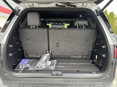 2025 Toyota Sequoia Limited 4WD (SE)