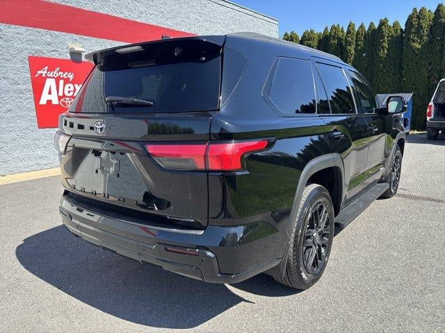 2026 Toyota Sequoia Limited 4WD (SE)