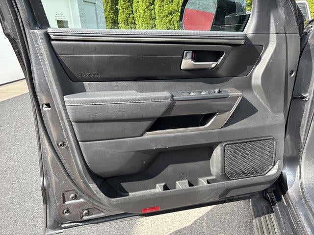 2025 Toyota Sequoia SR5 4WD (SE)