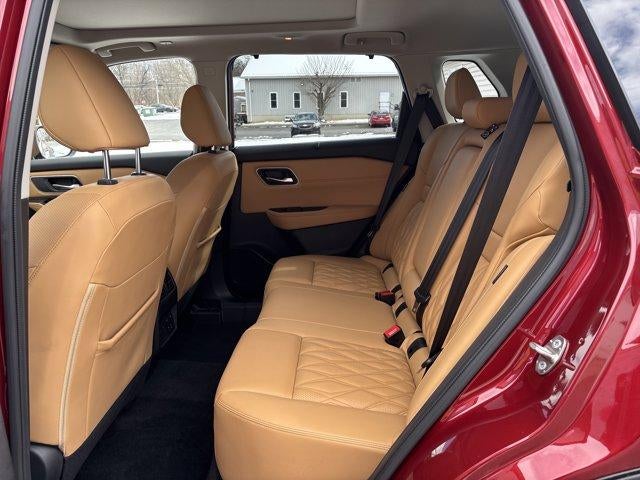 2023 Nissan Rogue AWD Platinum *Ltd Avail*