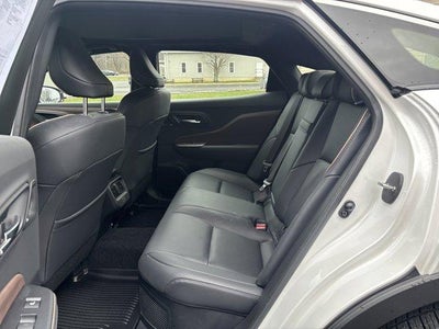 2023 Toyota Crown XLE AWD (Natl)