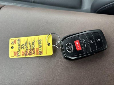 2023 Toyota Crown XLE AWD (Natl)