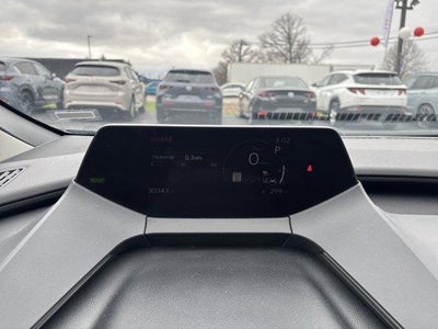 2024 Toyota Prius LE (Natl)