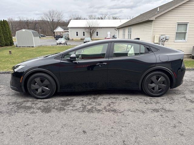 2024 Toyota Prius LE (Natl)