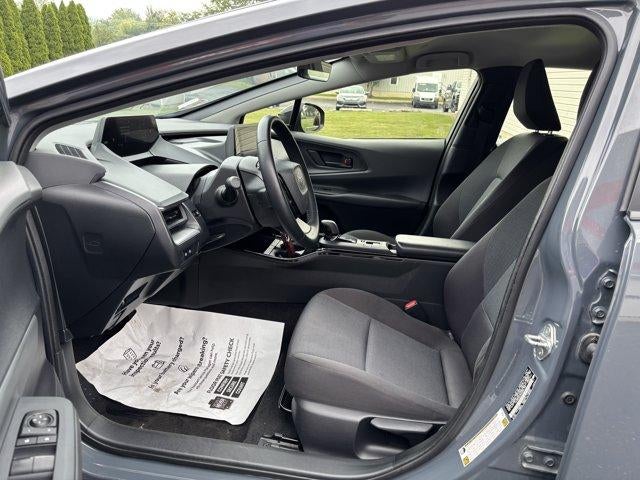 2024 Toyota Prius LE (Natl)