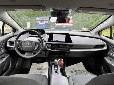 2024 Toyota Prius LE (Natl)