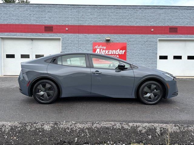 2024 Toyota Prius LE (Natl)