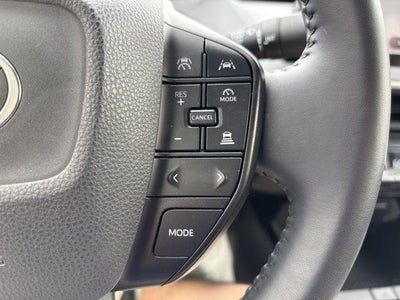 2024 Toyota Prius LE (Natl)