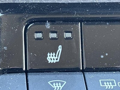 2023 Toyota Prius XLE AWD (Natl)