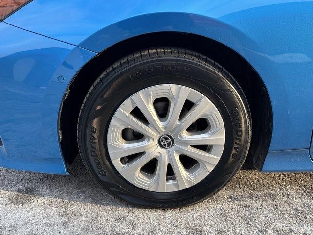 2019 Toyota Prius LE (Natl)