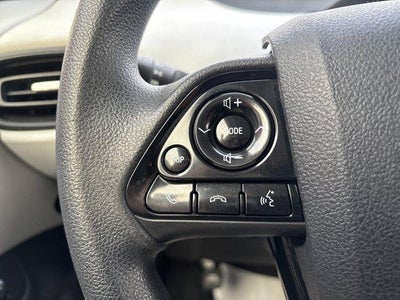 2019 Toyota Prius LE (Natl)