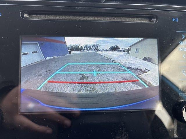 2019 Toyota Prius LE (Natl)