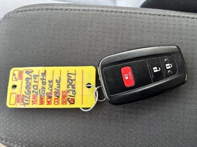 2019 Toyota Prius LE (Natl)