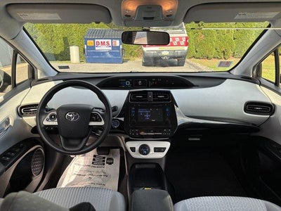 2016 Toyota Prius 5dr HB Two (SE)