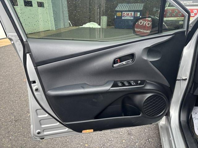 2022 Toyota Prius LE AWD-e (Natl)