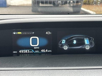 2022 Toyota Prius LE AWD-e (Natl)