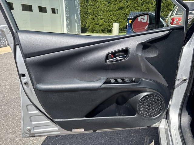 2019 Toyota Prius XLE AWD-e (Natl)