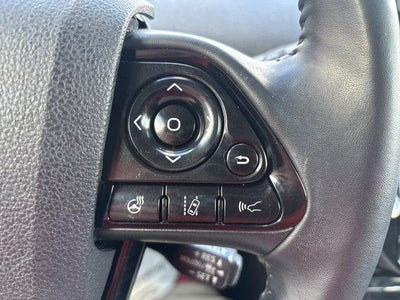 2019 Toyota Prius XLE AWD-e (Natl)