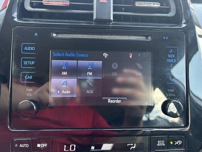 2019 Toyota Prius XLE AWD-e (Natl)