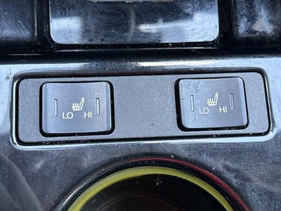 2019 Toyota Prius XLE AWD-e (Natl)
