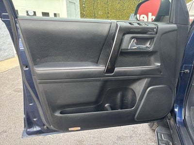 2021 Toyota 4Runner Venture 4WD (Natl)