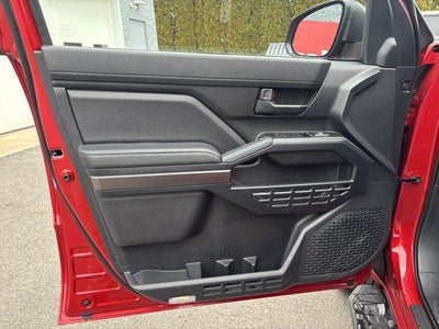 2025 Toyota 4Runner SR5 4WD (GS)