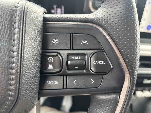 2025 Toyota 4Runner SR5 4WD (GS)