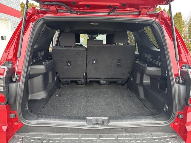 2025 Toyota 4Runner SR5 4WD (GS)