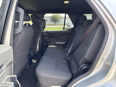 2025 Toyota 4Runner SR5 4WD (GS)
