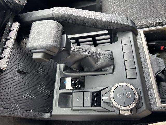 2025 Toyota 4Runner SR5 4WD (GS)