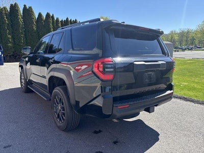 2025 Toyota 4Runner SR5 4WD (GS)