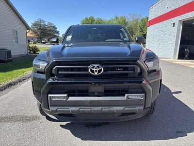 2025 Toyota 4Runner SR5 4WD (GS)
