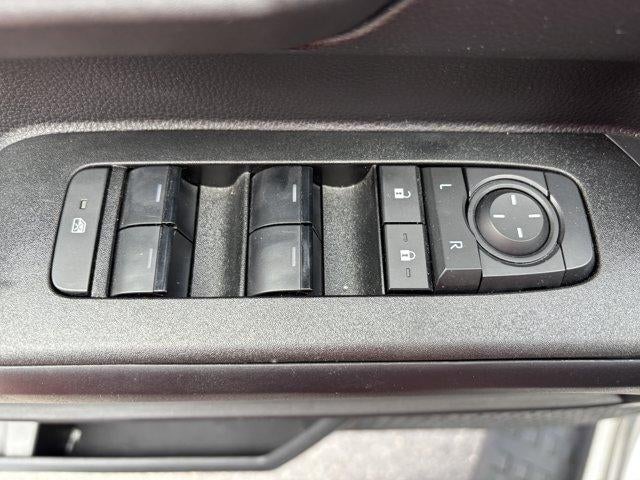 2025 Toyota 4Runner SR5 4WD (GS)
