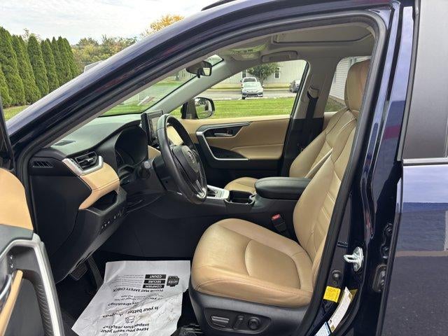 2020 Toyota RAV4 XLE Premium AWD (Natl)