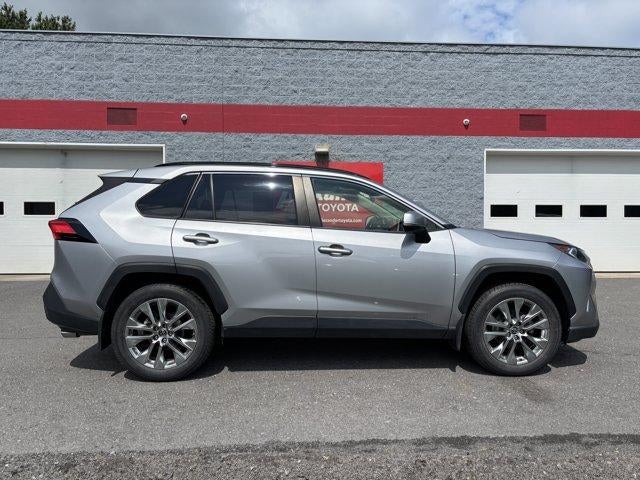 2019 Toyota RAV4 XLE Premium AWD (Natl)