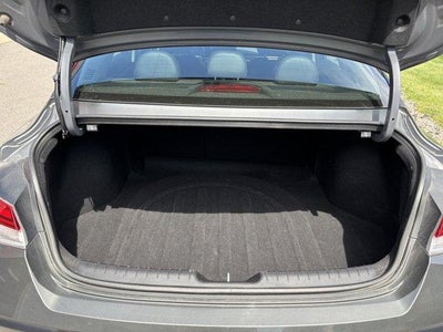 2024 Hyundai ELANTRA Limited IVT