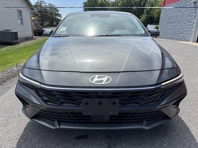 2024 Hyundai ELANTRA Limited IVT