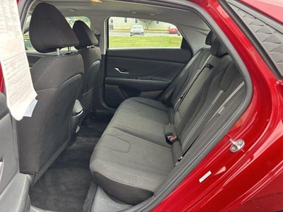 2025 Hyundai ELANTRA SEL Convenience IVT